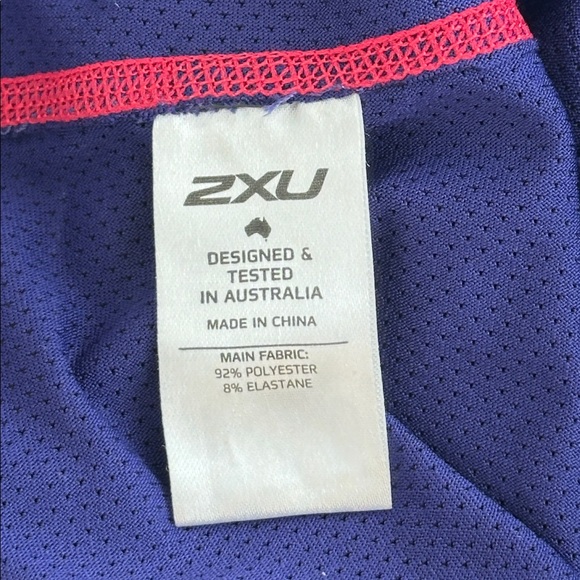 NWT 2XU Women's Blue Sports Bra with Pink Accents Size X Small. - Picture 12 of 13